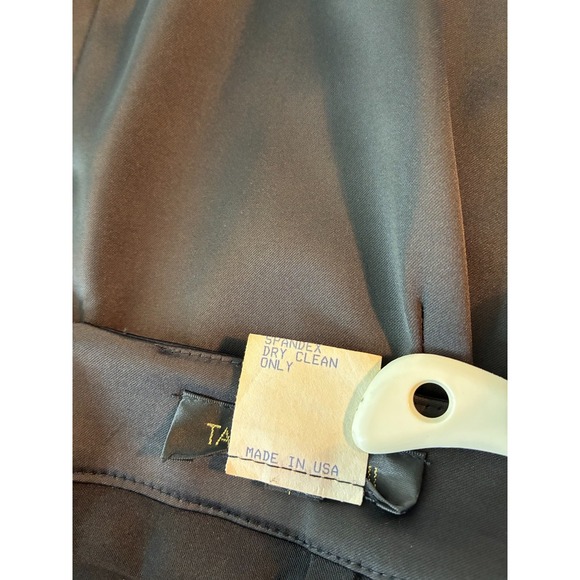 Tadashi Shoji Stretchy Satin Pencil Skirt Black Size 14 Quiet Luxury Minimalist - Picture 7 of 9